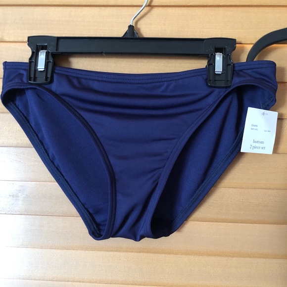 BEACH HOUSE SPORTS NWT 2PIECES SET IN NAVY TOP CROP SIZE 4 / BOTTOM SIZE 6 - Picture 8 of 10